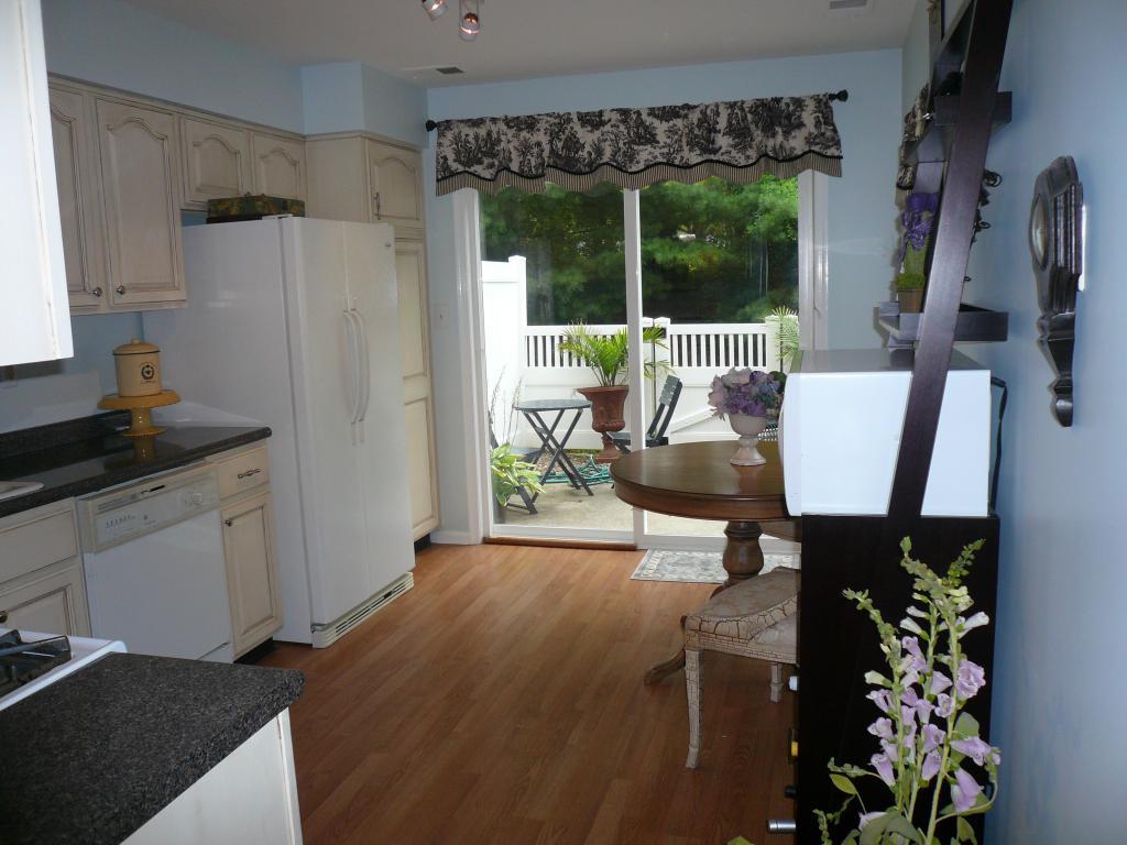 204 Timberbrooke Dr