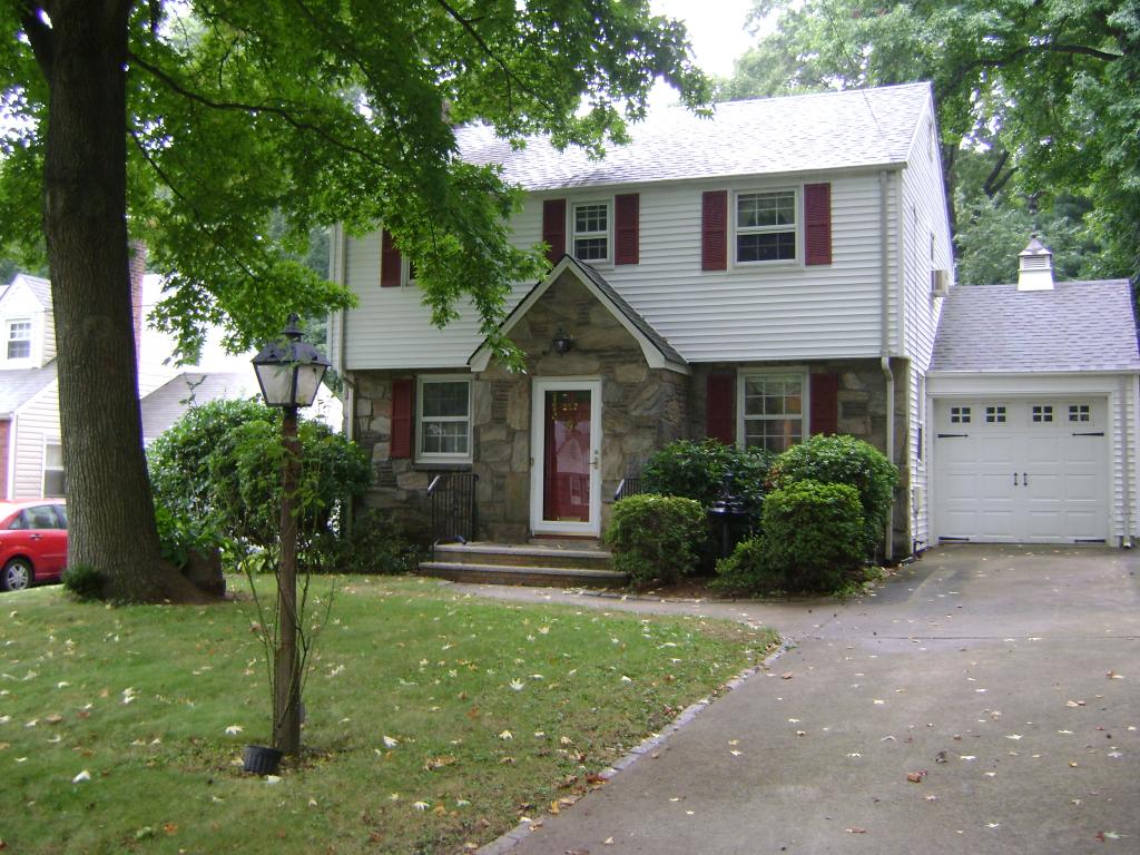 Single Family Home for Sale, ListingId:14251751, location: 287 ROSS AVE Hackensack 07601