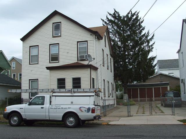 MLS #/Web ID: 2716826