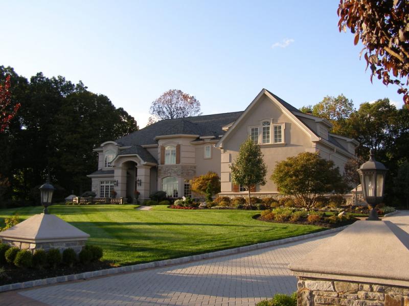 MLS #/Web ID: 2719726
