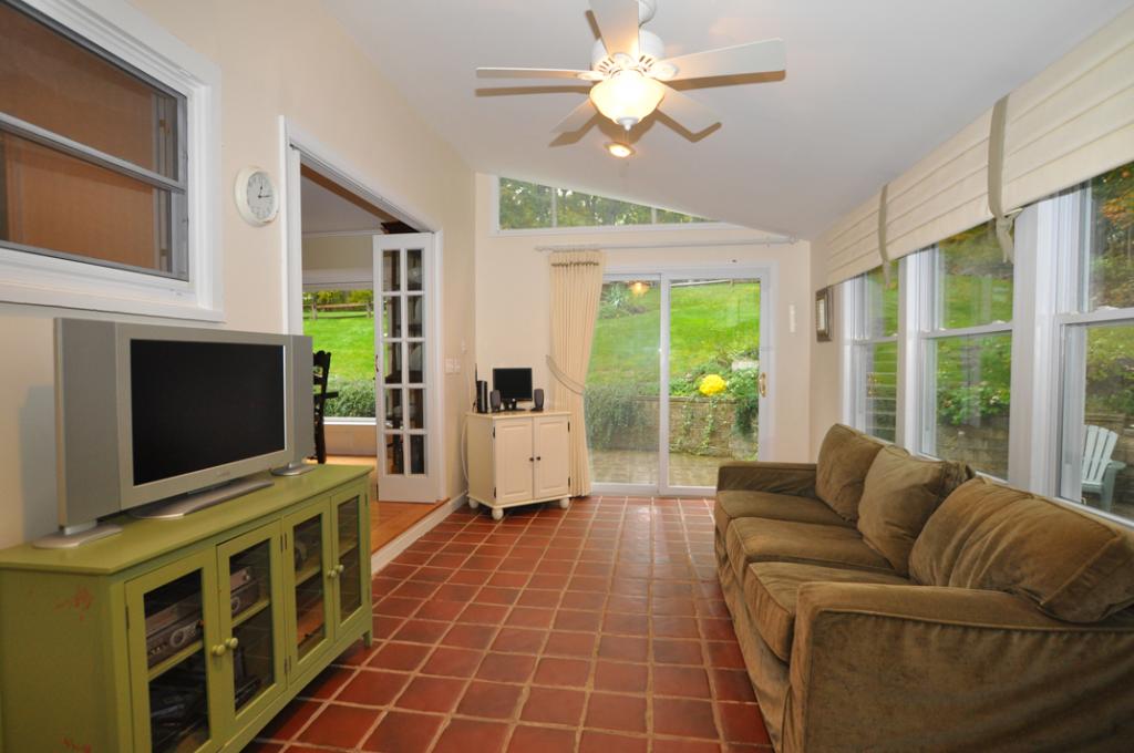 MLS #/Web ID: 2722826