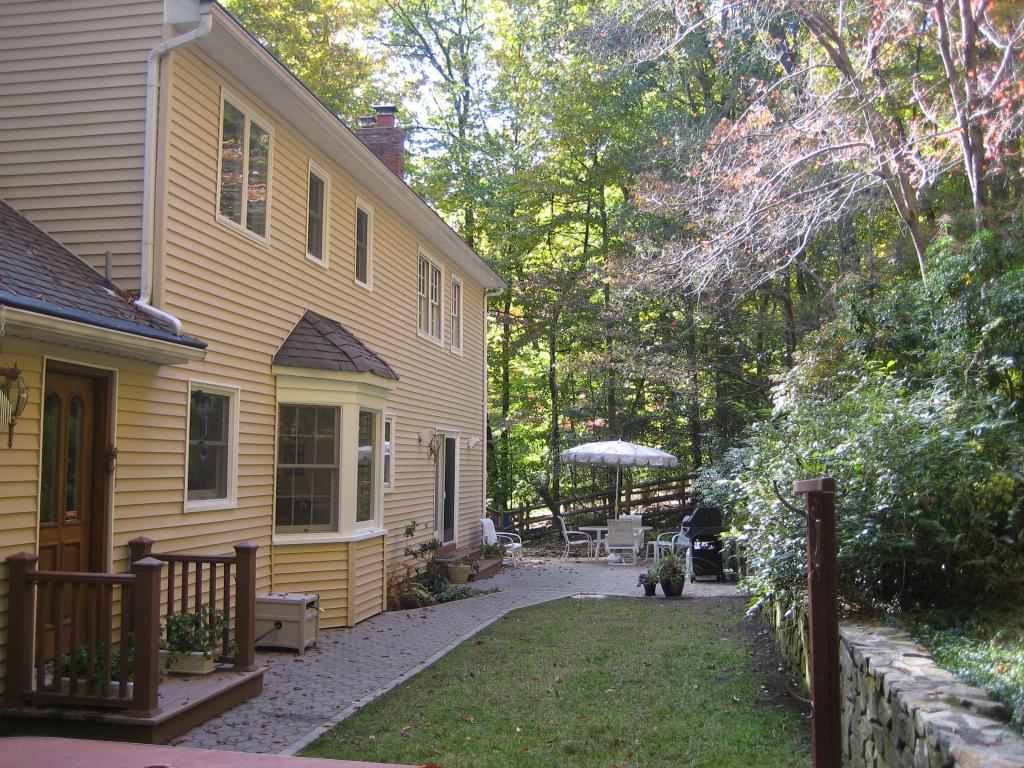 MLS #/Web ID: 2723726