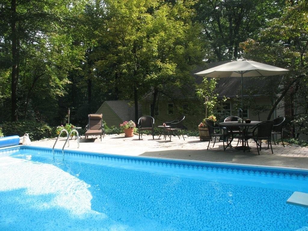 MLS #/Web ID: 2723726
