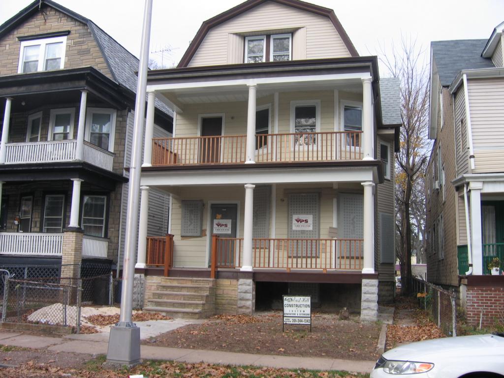 38 CLIFFORD ST