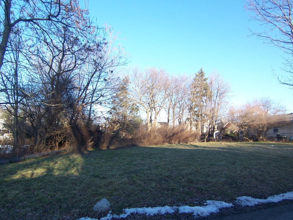 128 Reich Ave