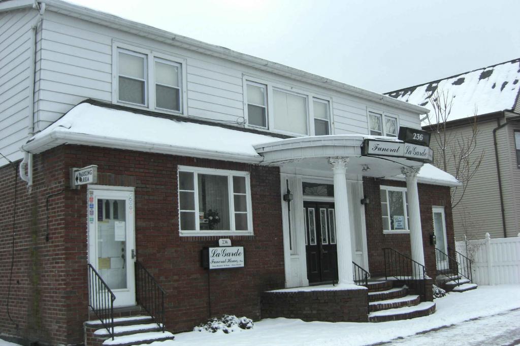 MLS #/Web ID: 2645227