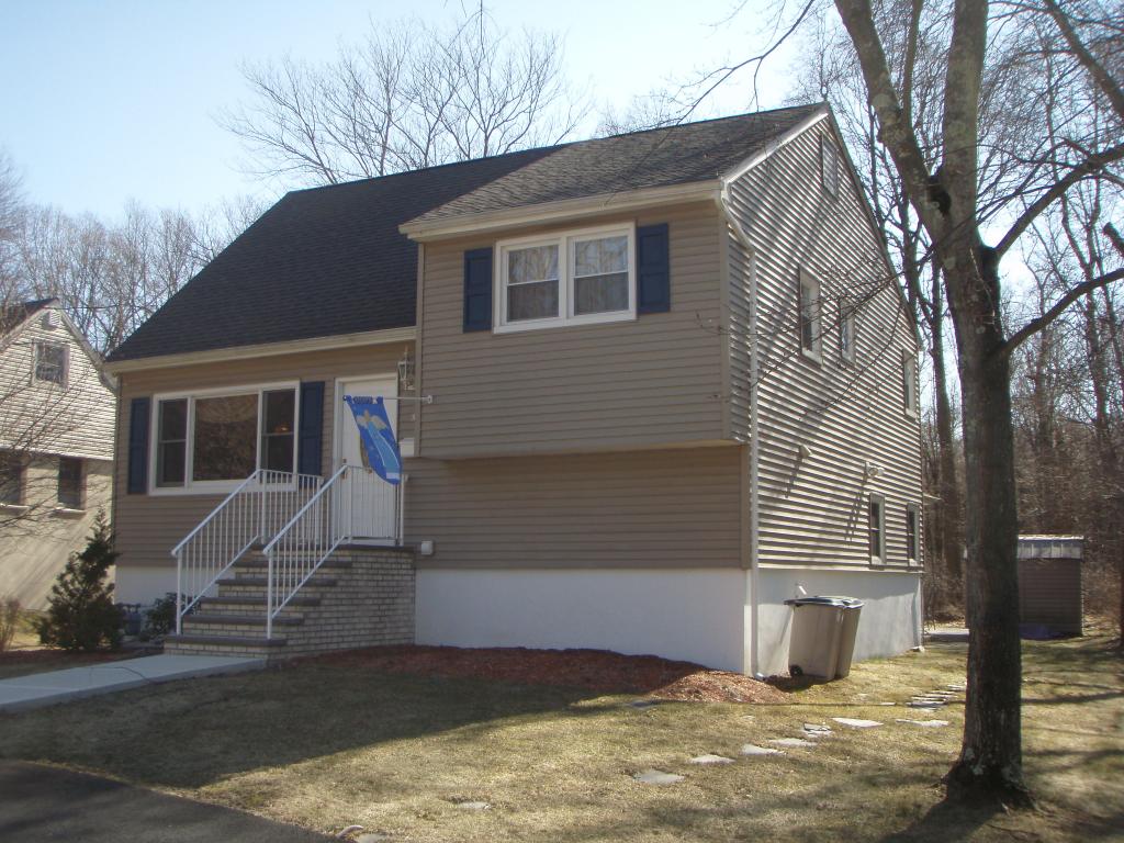 MLS #/Web ID: 2655327