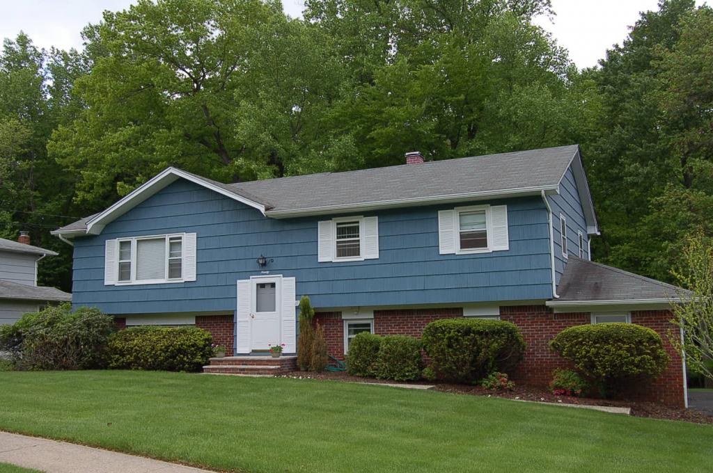 MLS #/Web ID: 2674227