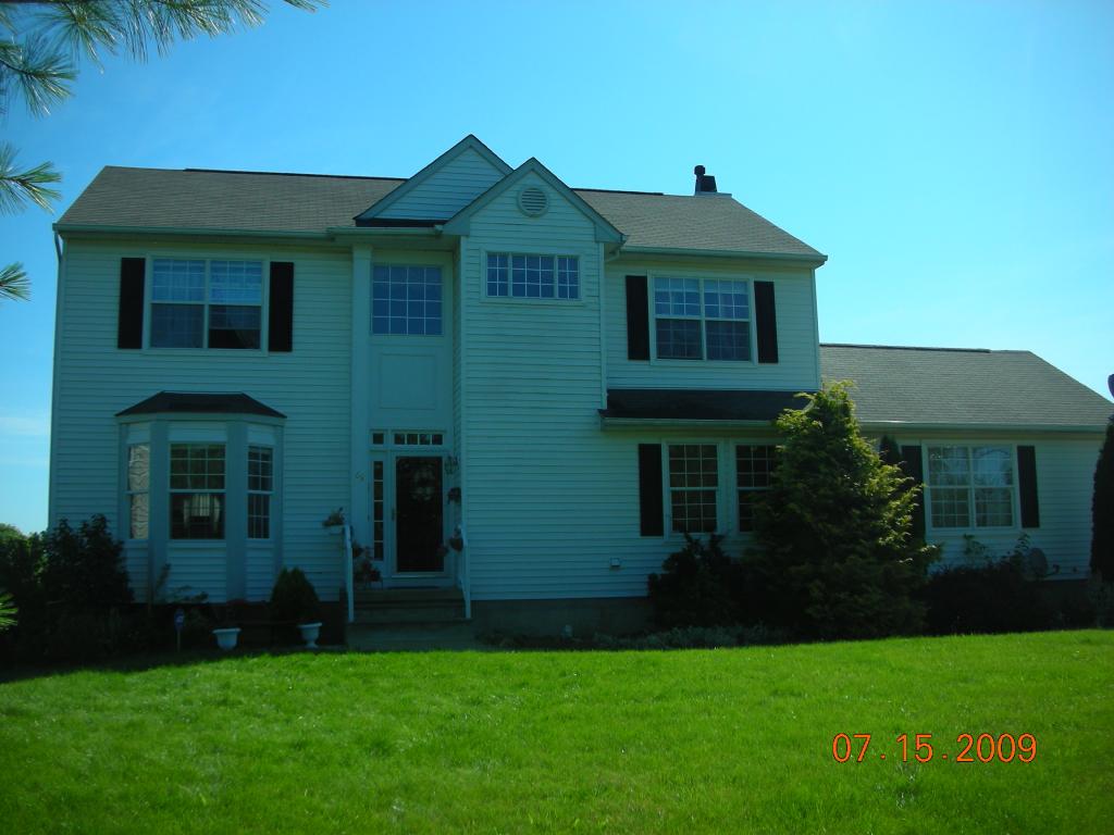 MLS #/Web ID: 2692327