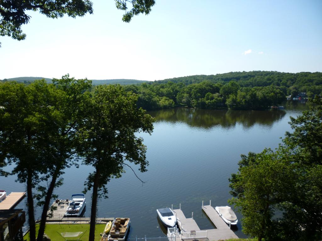 MLS #/Web ID: 2696127