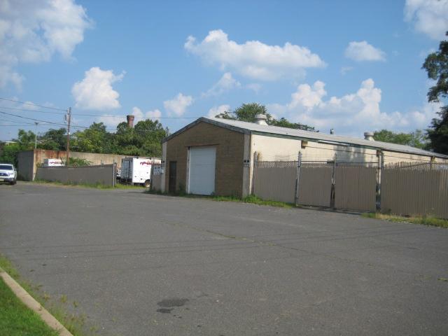 MLS #/Web ID: 2710827