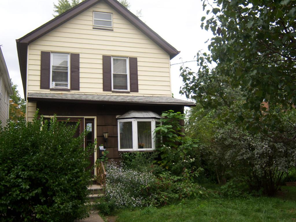 MLS #/Web ID: 2722927