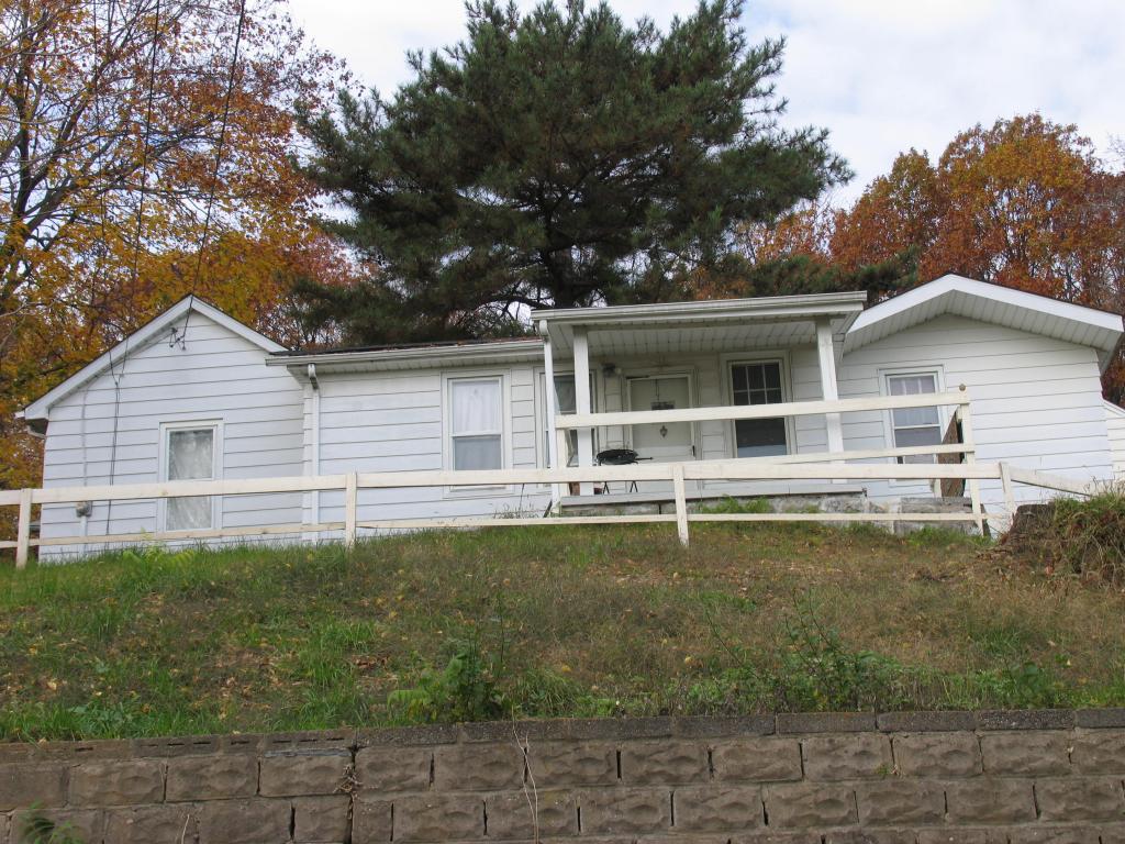 MLS #/Web ID: 2724427