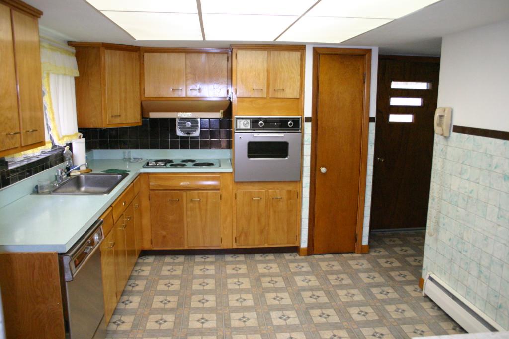 MLS #/Web ID: 2725327