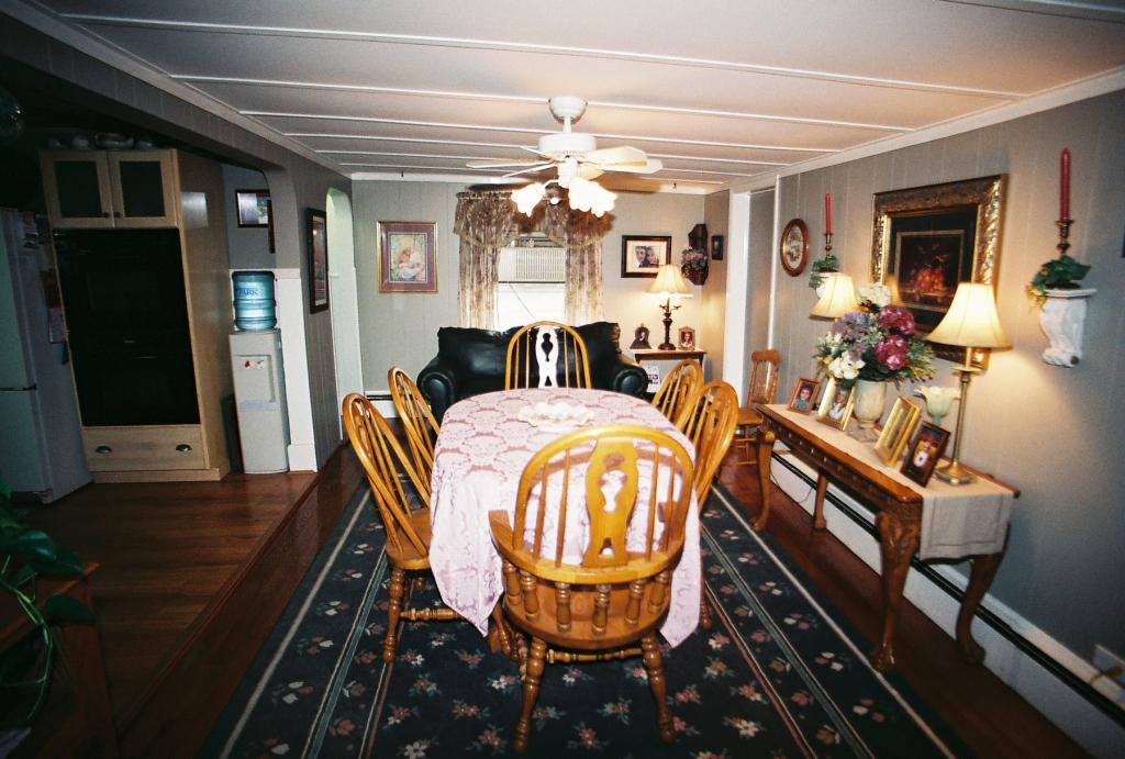 MLS #/Web ID: 2725427