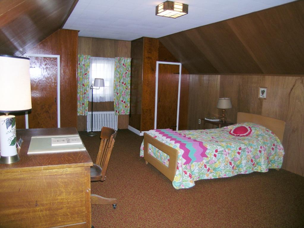 MLS #/Web ID: 2726227