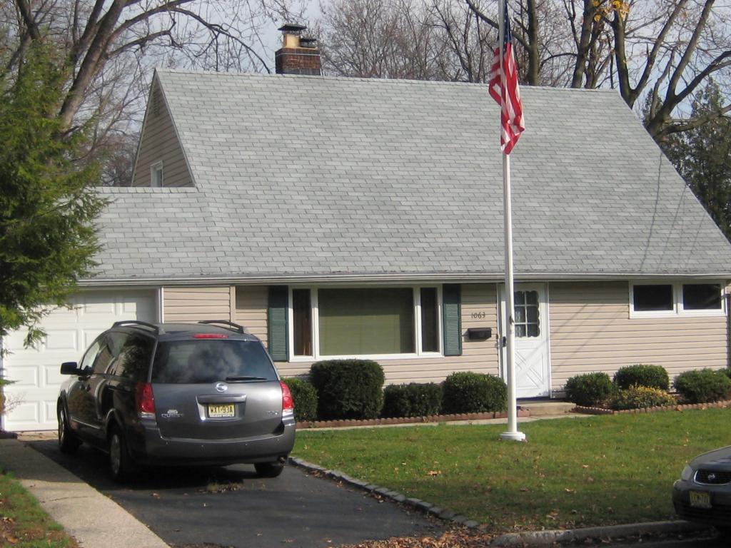 MLS #/Web ID: 2730227