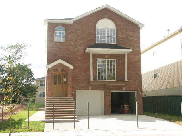 MLS #/Web ID: 2661528