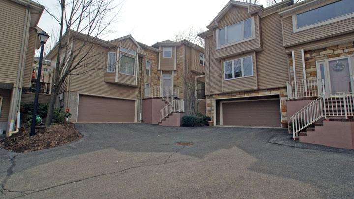 43 CLARKEN DR