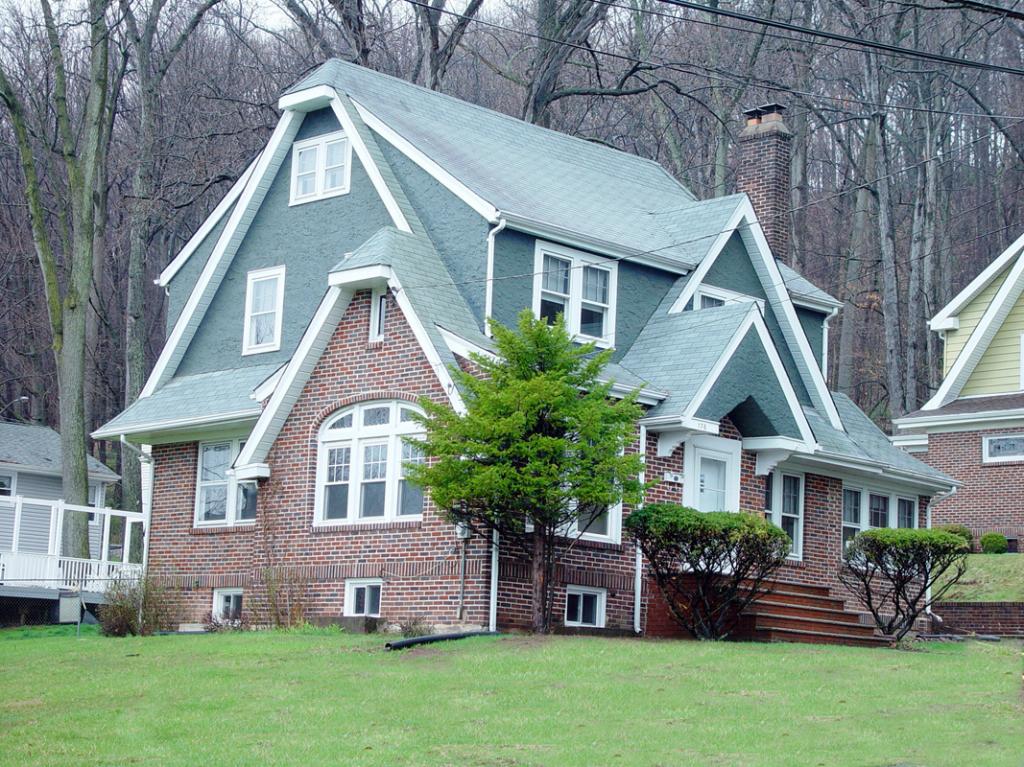 MLS #/Web ID: 2672528