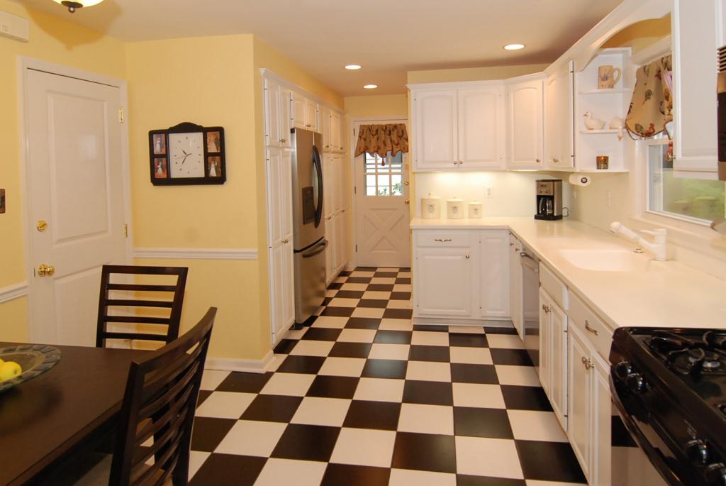 MLS #/Web ID: 2695728
