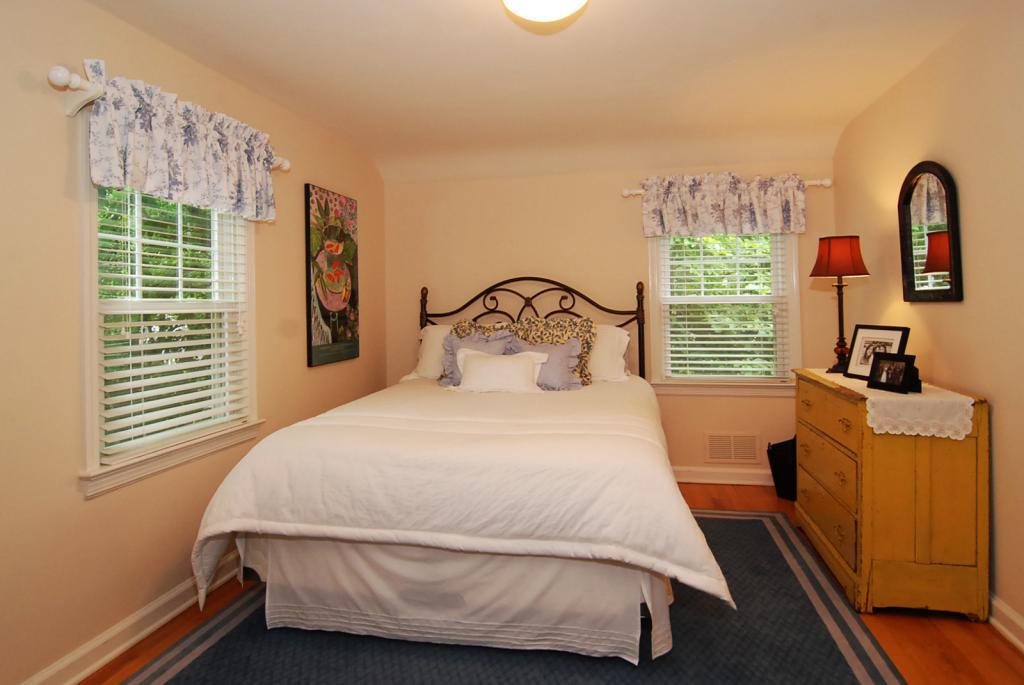 MLS #/Web ID: 2695728