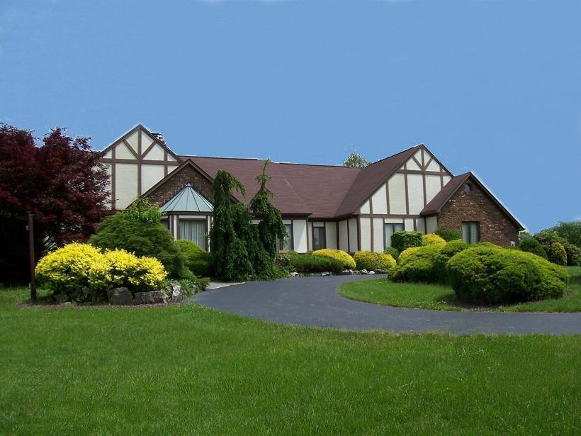 MLS #/Web ID: 2713428