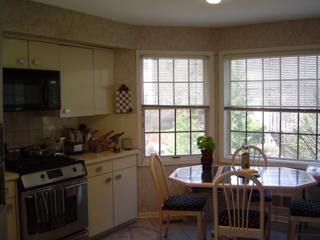 2 HOGAN CT
