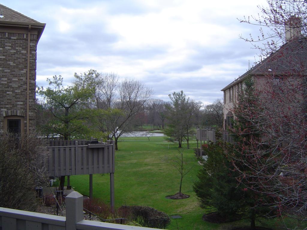 2 HOGAN CT