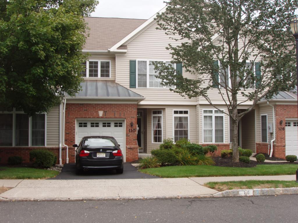 110 LOFT DR