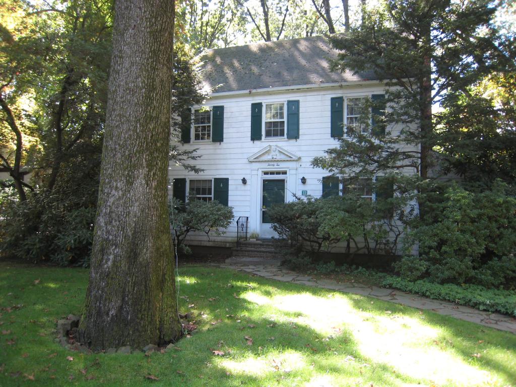 22 GLADDING RD