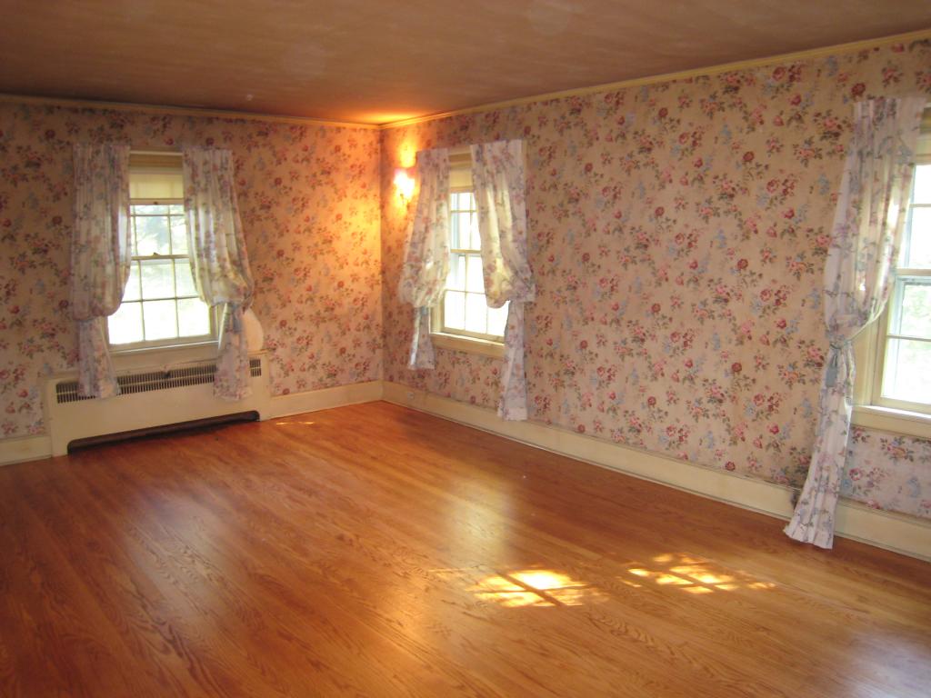 22 GLADDING RD