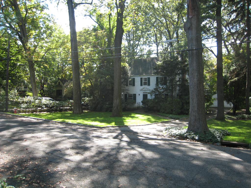 22 GLADDING RD