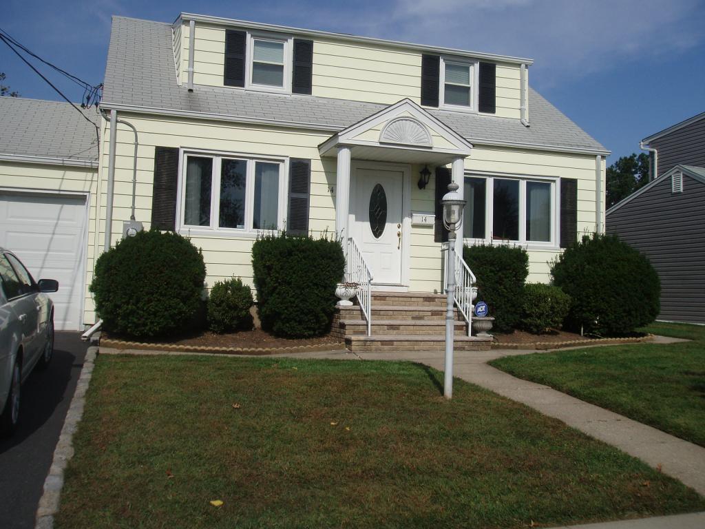 MLS #/Web ID: 2719128