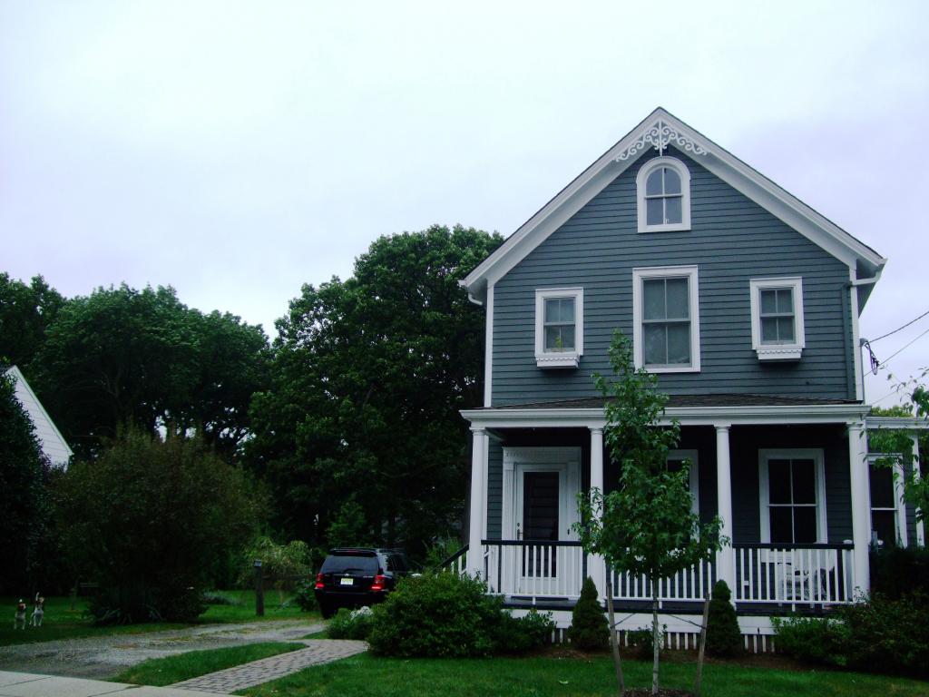 416 ACKERMAN AVE