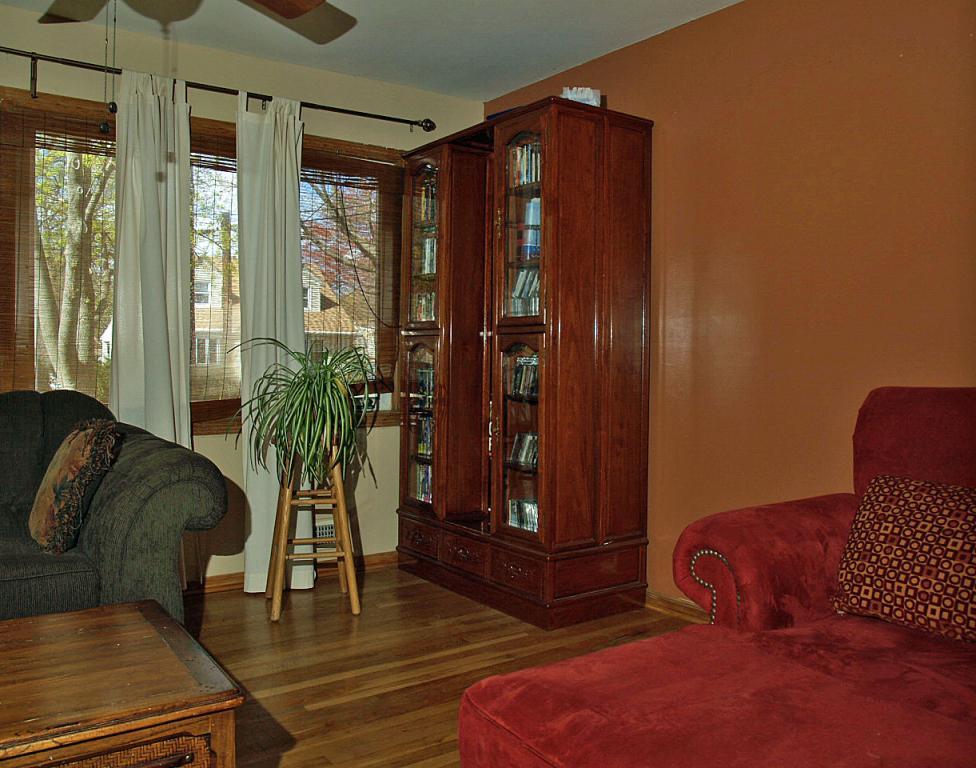 MLS #/Web ID: 2726128