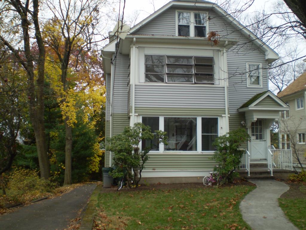 138 HIGHLAND AVE