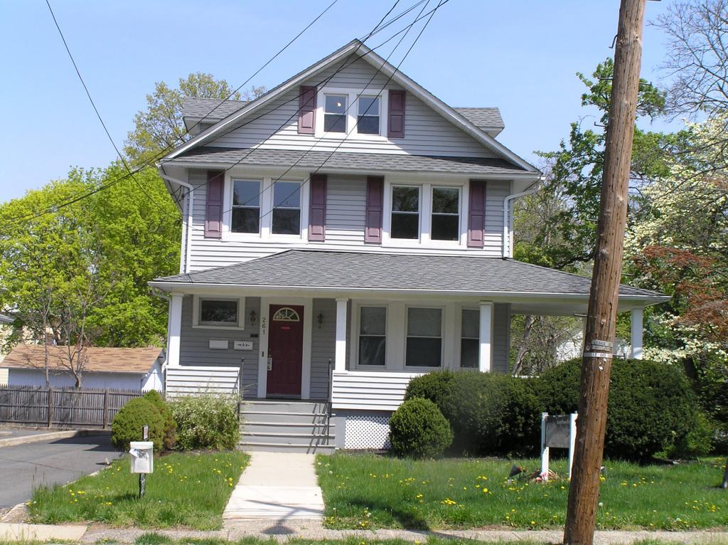 MLS #/Web ID: 2729228