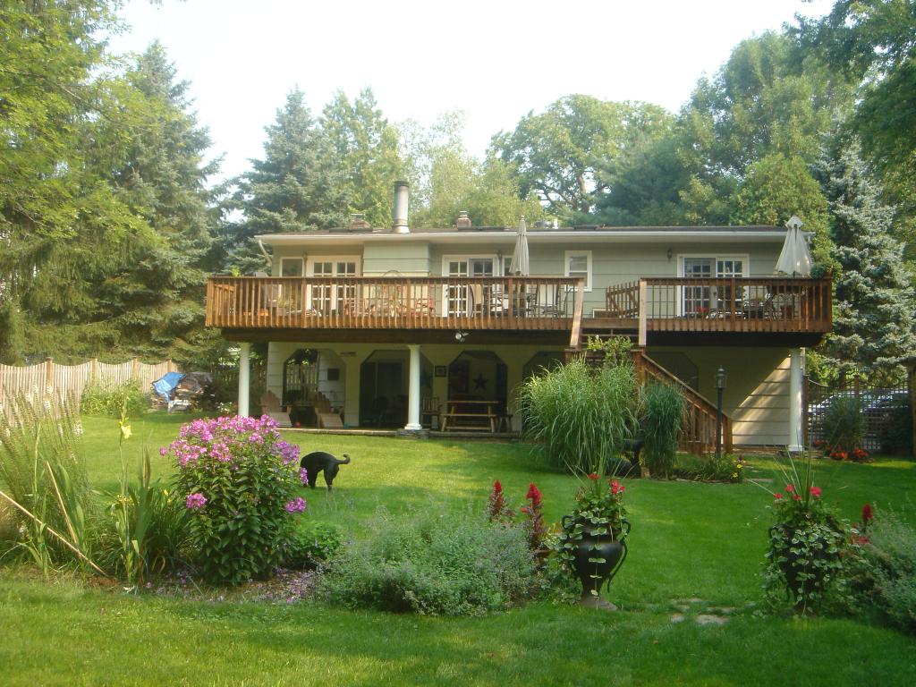 38 W MAIN ST
