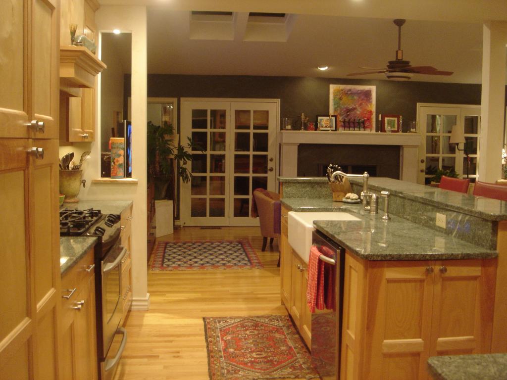 38 W MAIN ST