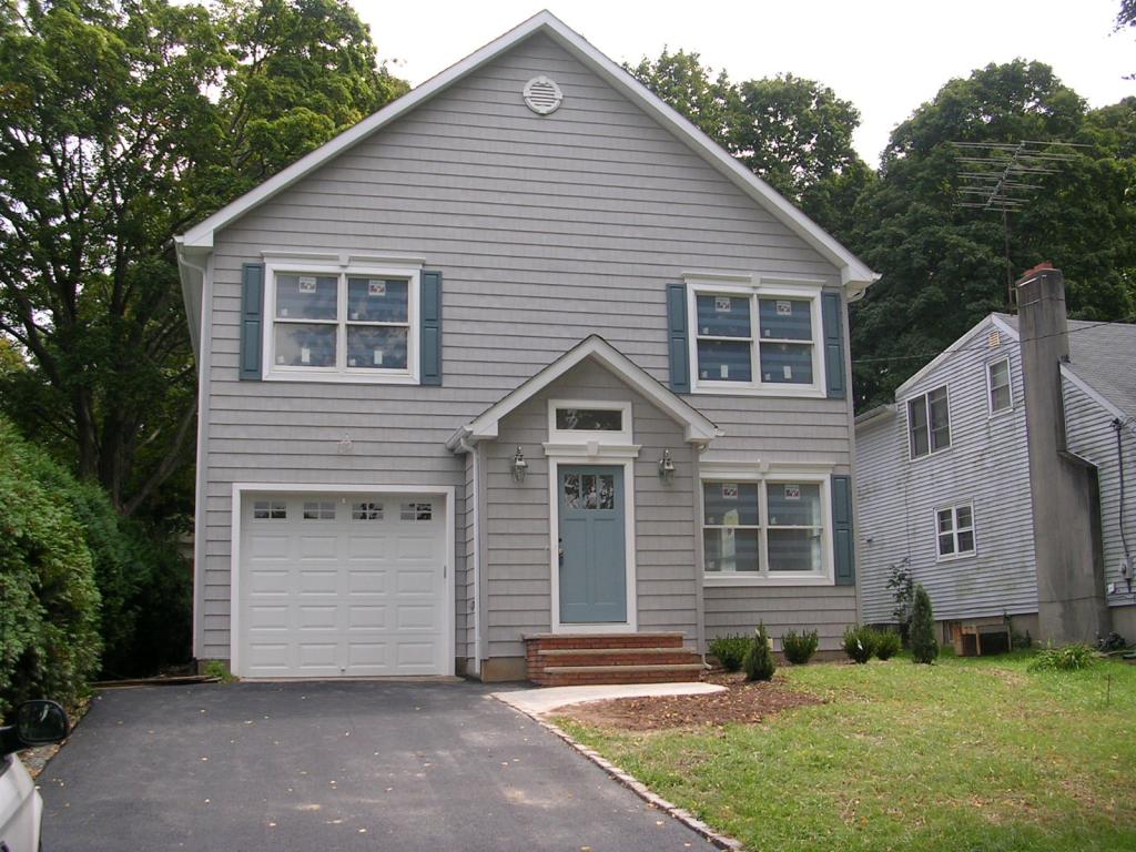 MLS #/Web ID: 2684429