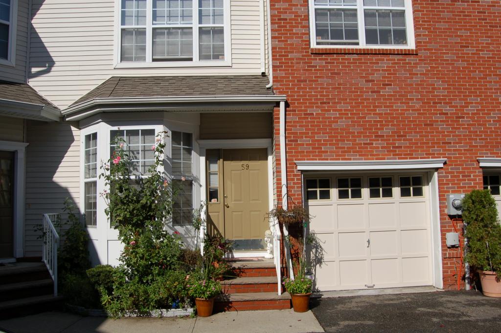 MLS #/Web ID: 2713529
