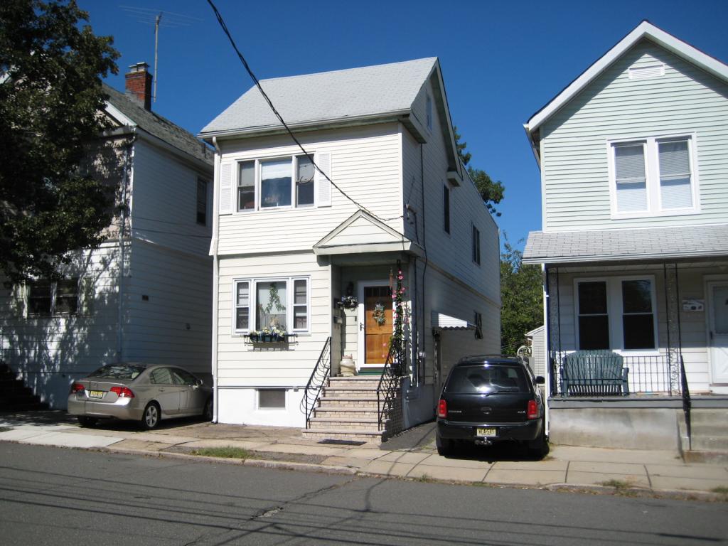 54 KING ST