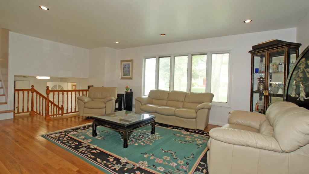 MLS #/Web ID: 2721529