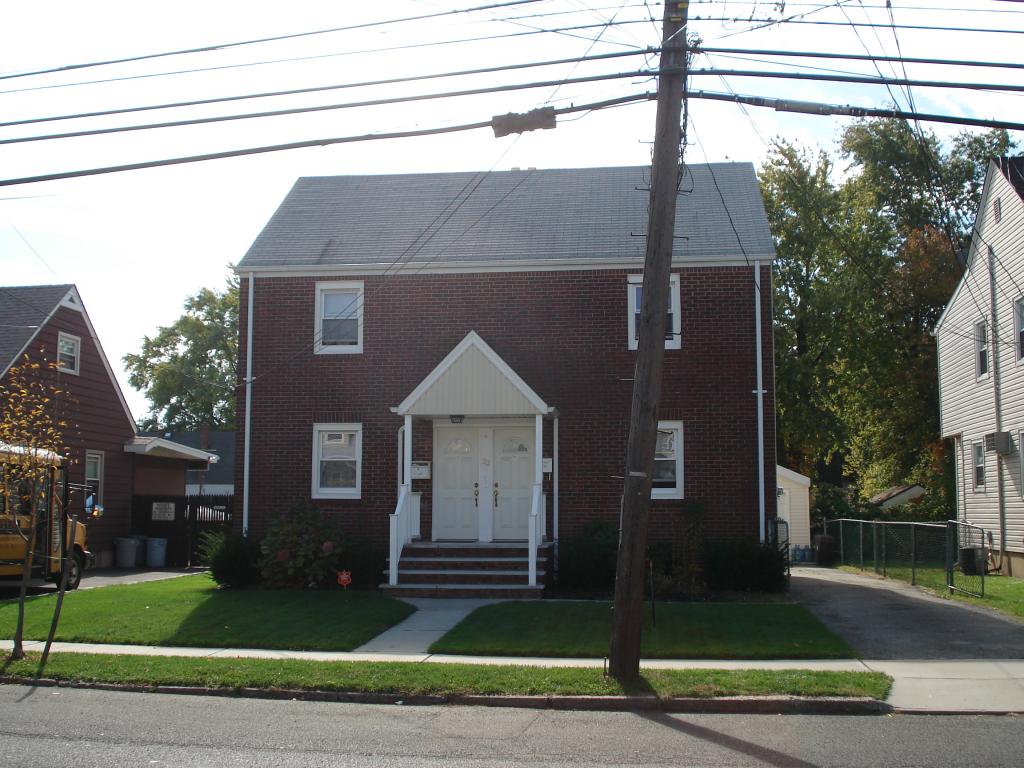 MLS #/Web ID: 2722429
