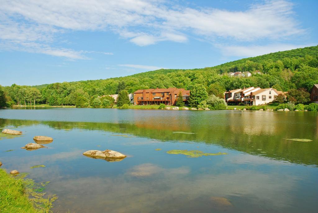 MLS #/Web ID: 2723229