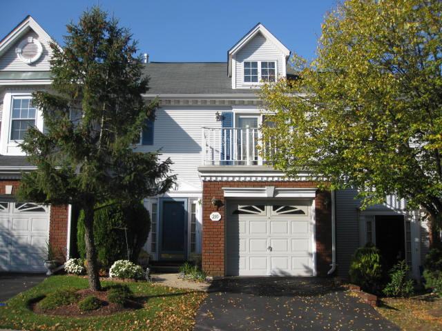 MLS #/Web ID: 2724329