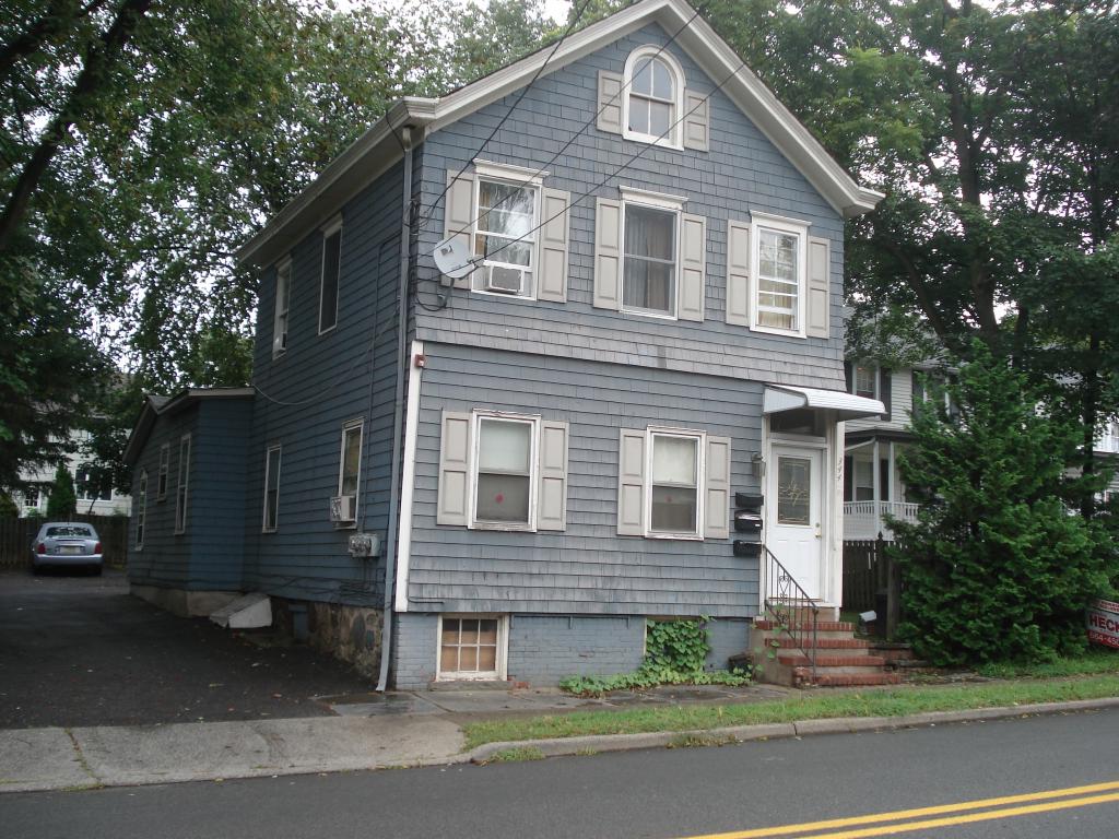 344 GODWIN AVE
