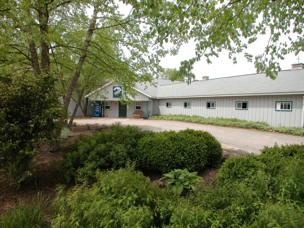119 W WOODSCHURCH RD