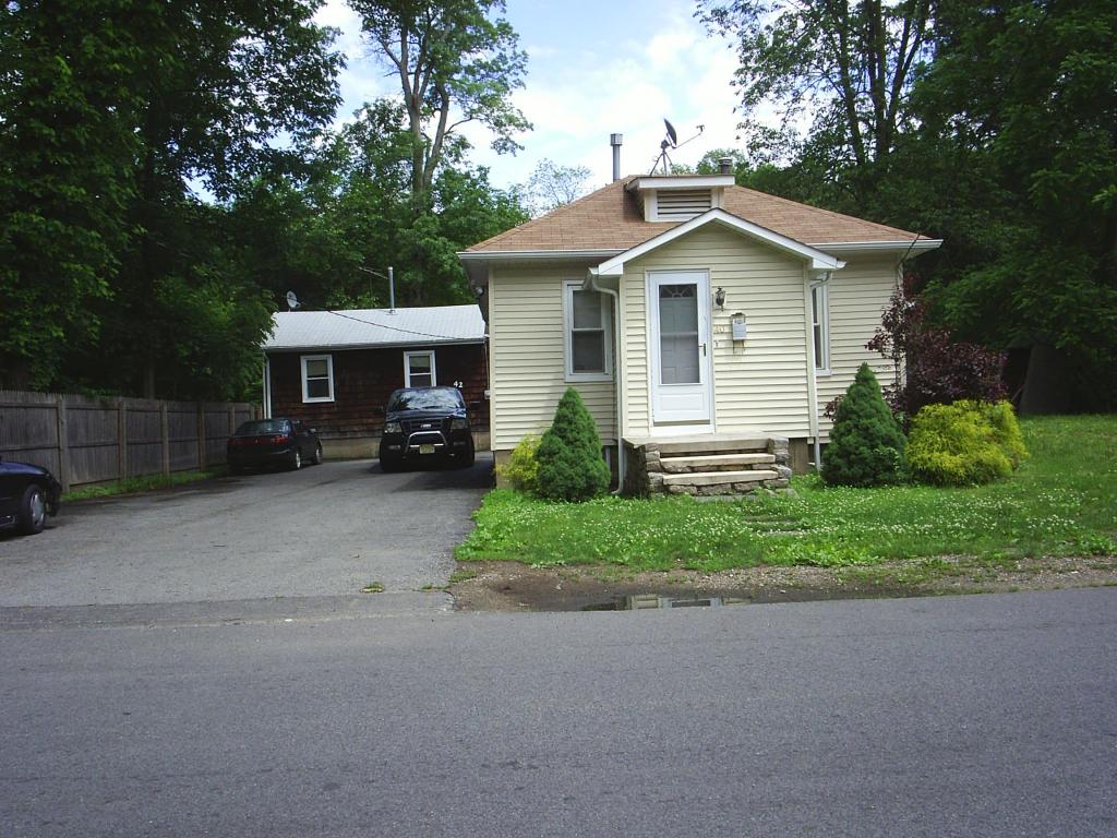MLS #/Web ID: 2690530